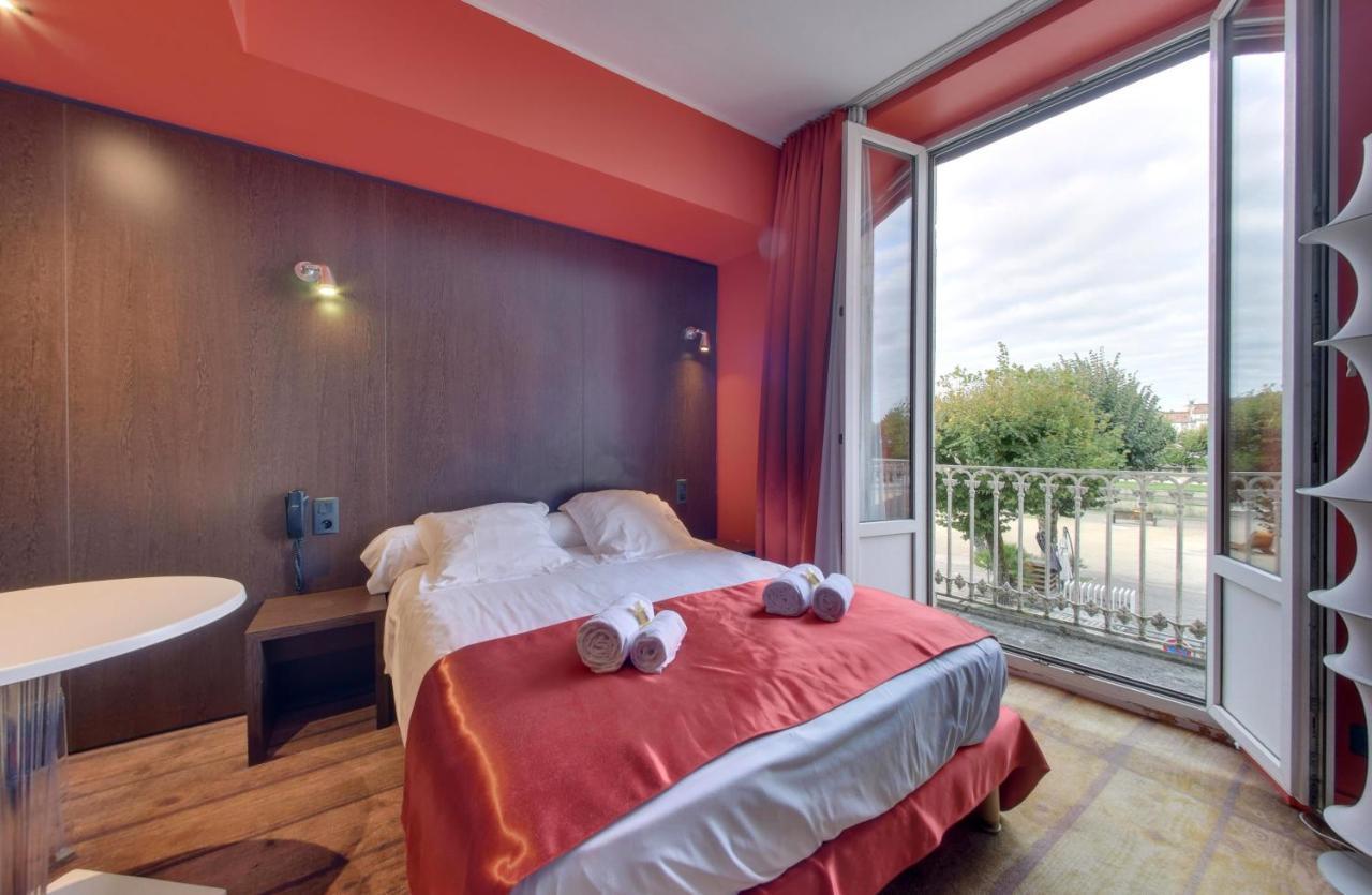 Hotel Du Centre Saintes Eksteriør bilde